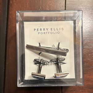 Perry Ellis Portfolio Silver Cufflinks and Tie Bar Set